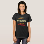 Genuine en Trusted Bartender Funny Bartending Hum T-shirt (Voorkant volledig)