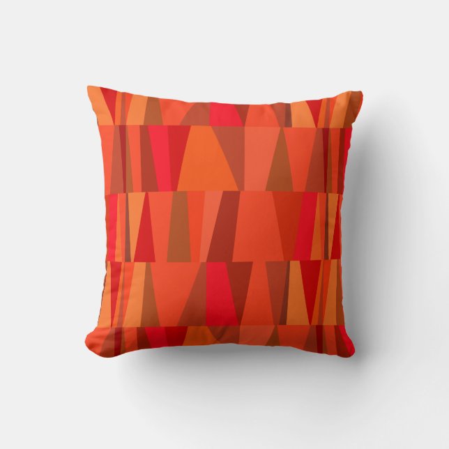 Geo Abstracte Driehoek Patchwork | vurig oranje ro Kussen (Voorkant)