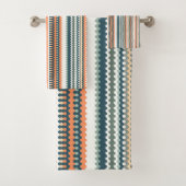 Geo-gestript design met kleurenafspelen bad handdoek (Insitu)