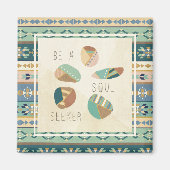 Geo VIII buitenshuis | Wees een Soul Seeker Magneet (Voorkant)