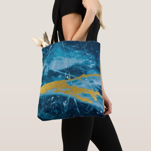 Geode Agate Gemstone Blue en Gold Tote Bag (Dichtbij)