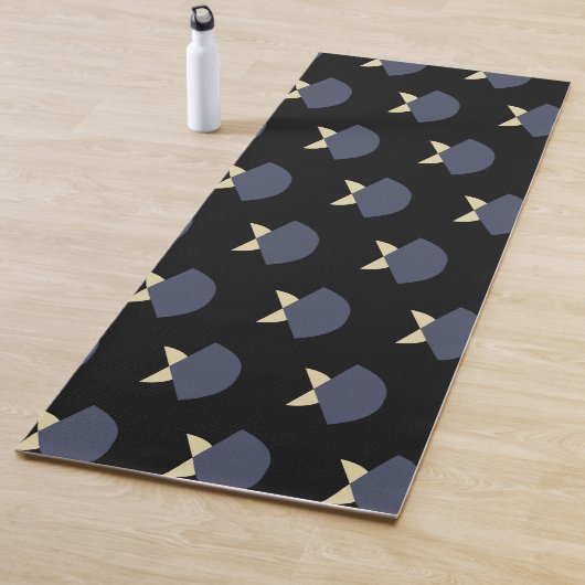 Geometric abstract shapes yoga mat (In situ)