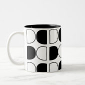 Geometric Black and White Half Circle Tweekleurige Koffiemok (Links)