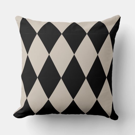 Geometric Black en Ivory Diamond Harlequin Modern Kussen (Voorkant)