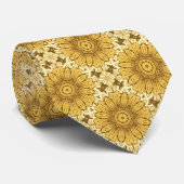 Geometric Daisy Pattern in Mustard Gold Stropdas (Opgerold)