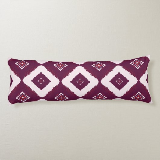 Geometric Ethnic Pattern Body Pillow – Burgundy Re Lichaamskussen (Achterkant)