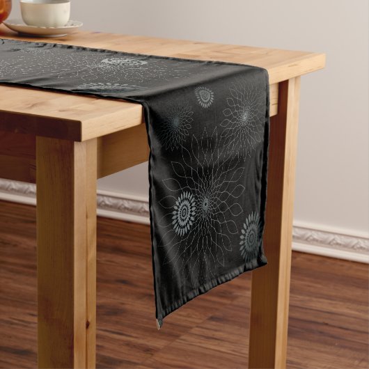 Geometric Flower〜ブラック〜 Korte Tafelloper (Voorbeeld)