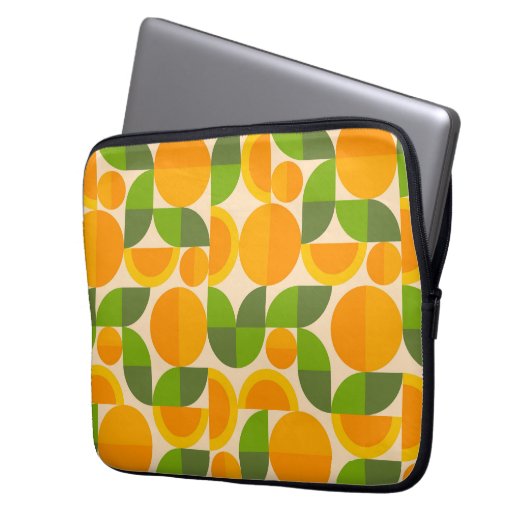 Geometric Fruit Laptop Sleeve (Voorkant Links)
