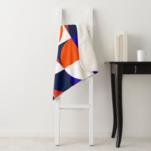 Geometric mural background. Modern & vibrant com Sherpa Deken (In situ)