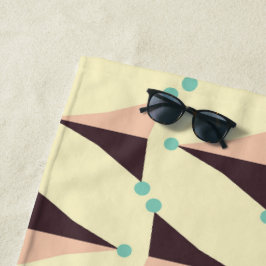 Geometric pattern in retro vibe strandlaken
