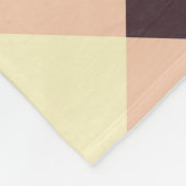Geometric pattern overlapping diamonds & triangle fleece deken (Hoek)