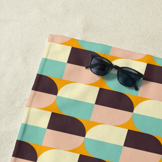 Geometric pattern with overlapping half-circles strandlaken (In situ)