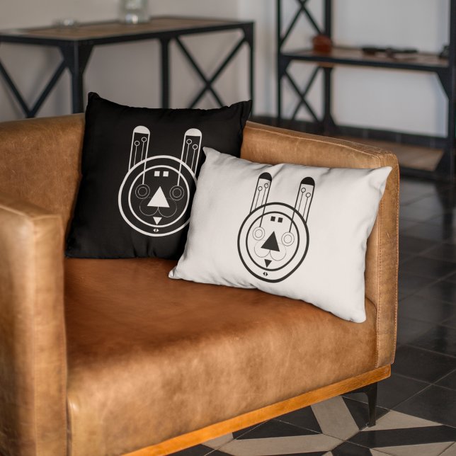 Geometric Usagi Konijn Zodiac Kussen (Style meets spirit - cozy up with this geometric Usagi Rabbit throw pillow.)