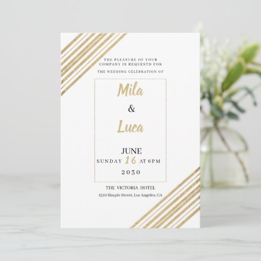 Geometric white and gold typography Wedding Kaart (Staand voorkant)