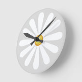 Geometric white and yellow daisy flower petals ronde klok (Hoek)
