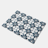 Geometrisch Abstract Ontwerp in Blauw en Wit Deurmat (Schuin)