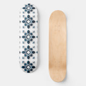 Geometrisch Abstract Ontwerp in Blauw en Wit Persoonlijk Skateboard (Voorkant)