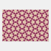 Geometrisch bloemmotief in Bourgogne en crème Inpakpapier Vel (Voorkant)