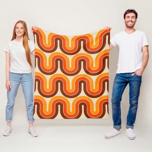 Geometrisch ontwerp in jaren '70 fleece deken (In situ)