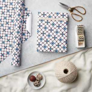 Geometrisch patroon in blauw, wit en rood cadeaupapier