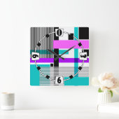 Geometrisch patroon in gestreepte en neon kleuren vierkante klok (Huis)