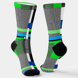 geometrisch patroon in gestreepte en neonkleuren sokken
