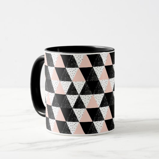 Geometrisch patroon met handgetekende driehoek mok (Voorkant links)
