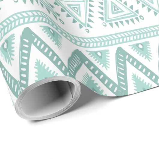 Geometrisch patroon met zachte groene tribale cadeaupapier (Rol Hoek)