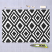 Geometrisch patroon met zwarte en witte diamant tissuepapier (Craft)