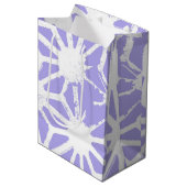 geometrisch patroon van de lavender medium cadeauzakje (Voorkant Gekanteld)