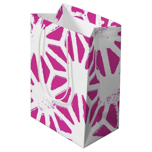 geometrisch patroon van Fuchsia Medium Cadeauzakje (Achterkant Gekanteld)