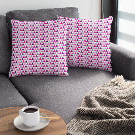 Geometrisch patroon van kleurrijk roze lavender kussen