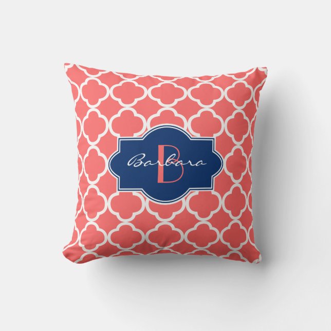 Geometrisch patroon van koraal en wit Quatrefoil Kussen (Voorkant)