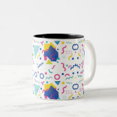 Geometrisch patroon van Retro Memphis Tweekleurige Koffiemok (Voorkant rechts)