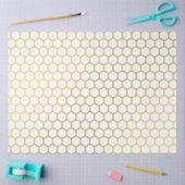 Geometrisch patroon van witte en goudhexagon tissuepapier (Craft)