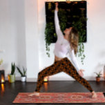Geometrisch Patroon Vuur Sinaasappel en Zwart Leggings<br><div class="desc">Ben je op zoek naar een yogabroek met yogalementen erin? Hier is een Yoga broek met een vuur geometrisch patroon. Stoke je innerlijke vuur en bereik geweldige dingen in het leven; met onze Yoga leggings!</div>