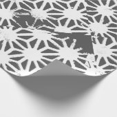 Geometrisch profiel van steenkoolgrijs cadeaupapier (Hoek)