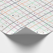 Geometrisch rasterpatroon met verspreide harten cadeaupapier (Hoek)