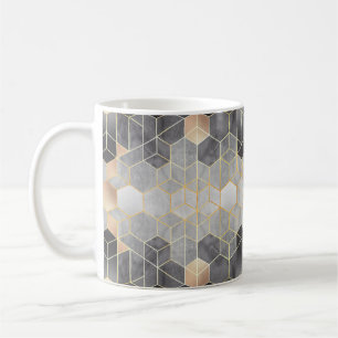 Geometrische abstractie van zeshoeken op zwart en koffiemok