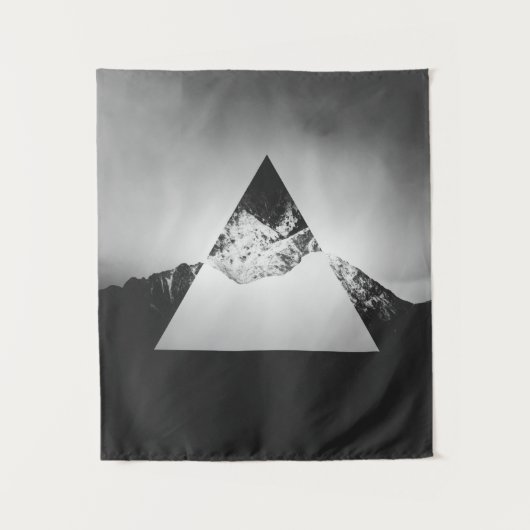 Geometrische berg gespiegeld in driehoek wandkleed (Voorkant)