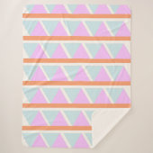 Geometrische driehoekspatroon in pasta Aqua en Roz Sherpa Deken (Voorkant)