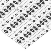 Geometrische driehoekspatroon zwart-wit Aztec Korte Tafelloper (Hoek)