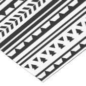 Geometrische driehoekspatroon zwart-wit Aztec Korte Tafelloper (Hoek)