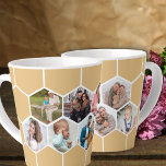 Geometrische fotocollage 9 Afbeelding Honey Beige Latte Mok<br><div class="desc">Foto latte mok met geometrische fotocollage met 9 van uw favoriete familiefoto's. De fotosjabloon is ingesteld voor u om uw afbeeldingen toe te voegen, die in rijen van links naar rechts werken, om een honingraatpatroon te vormen. Het zeshoekige ontwerp is honing beige en wit - blader alsjeblieft door mijn winkel...</div>