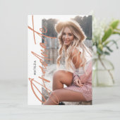 Geometrische fototerracotta graduparty announ aankondiging (Staand voorkant)