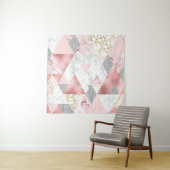 Geometrische gouden zilveren driehoeken, marmeren  wandkleed (In situ)