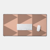Geometrische grote driehoeken Mocha Mousse Dusty P Bureaumat (Keyboard & Muis)