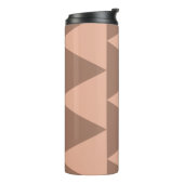 Geometrische grote driehoeken Mocha Mousse Dusty P Thermosbeker (Gedraaid links)