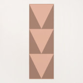 Geometrische grote driehoeken Mocha Mousse Dusty P Yogamat (Achterkant)