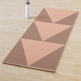Geometrische grote driehoeken Mocha Mousse Dusty P Yogamat